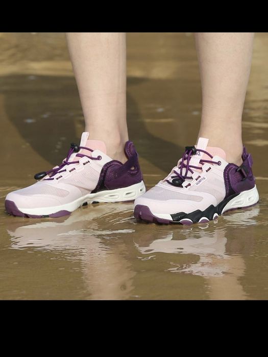 Треккинговые кроссовки