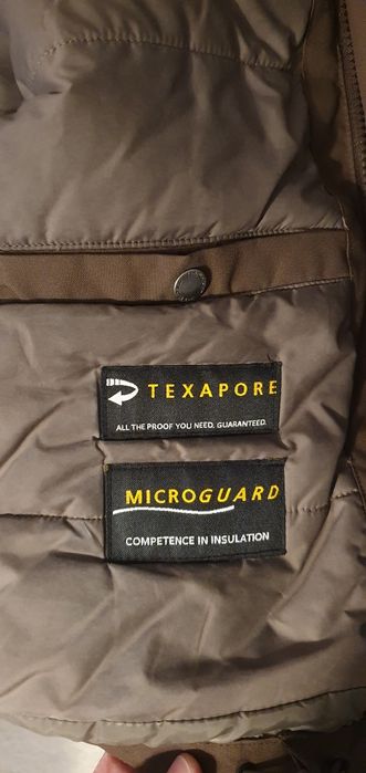Geaca groasa Jack Wolfskin, originala, folosit 1 sezon