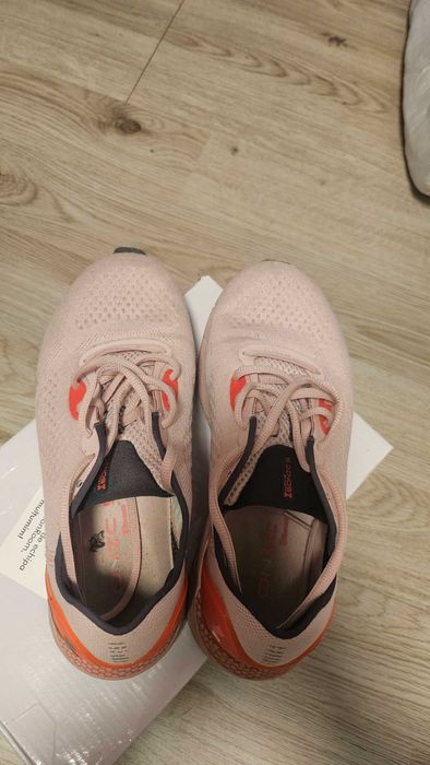 Дамски маратонки Under Armour 39 номер