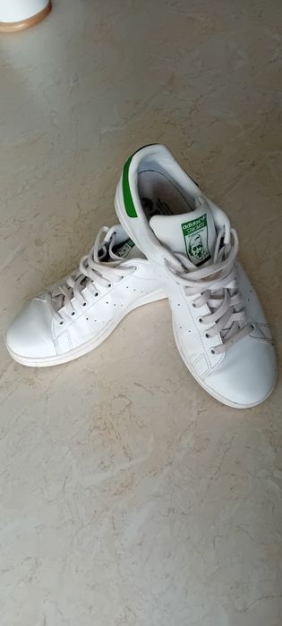Оригинашни Adidas smith бели като нови
