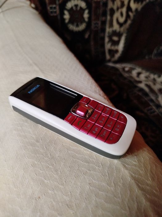 Продам NOKIA 2610