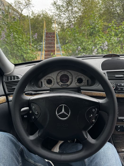 Продам машину срочно