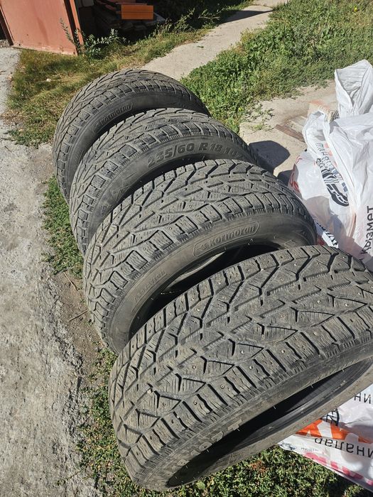 Зимние шины на 235/60 R18