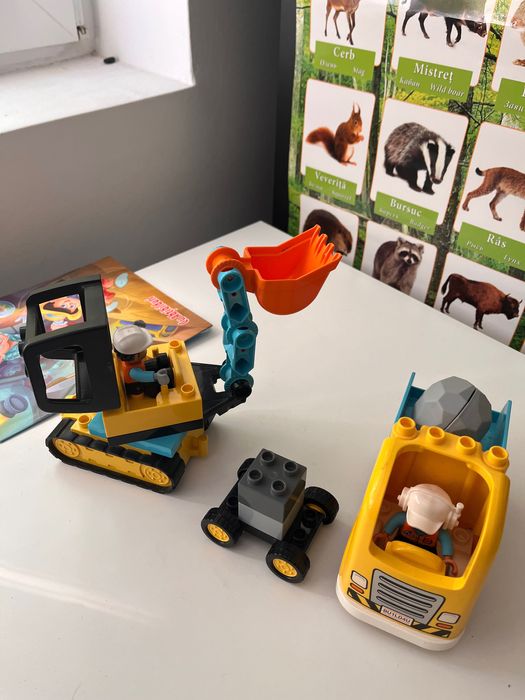 LEGO DUPLO La Ferma Tow truc Mickey Mouse Girafa Mașini constructii