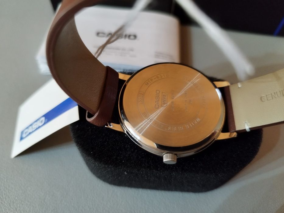 Casio - Ceas barbatesc quartz cu functii multiple, Argintiu, Maro coni