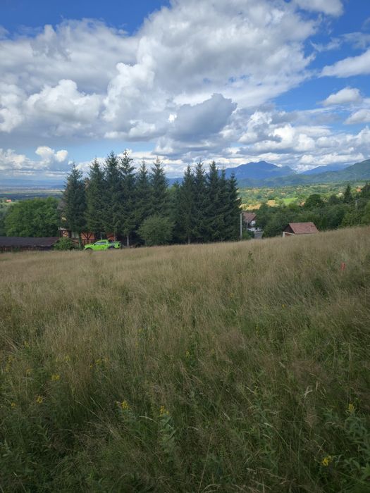 Vand teren  intravilan 2700 mp in Bran jud Brasov