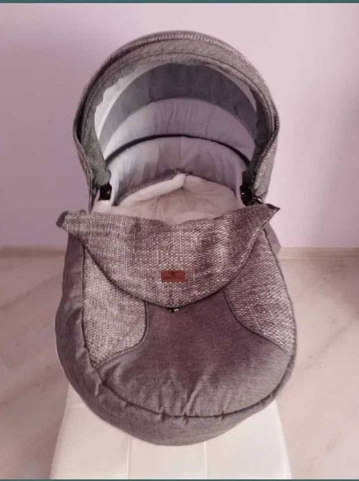 Бебешка количка Lorelli Mia 2 в 1 и кош за новородено и зимно чувалче