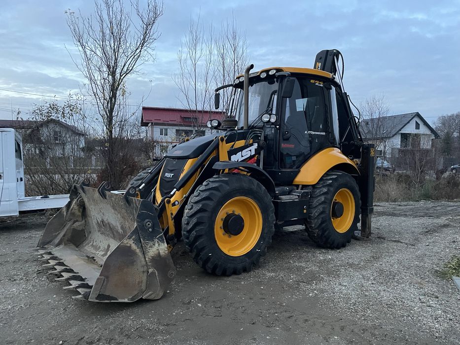 Buldoexcavator Mst