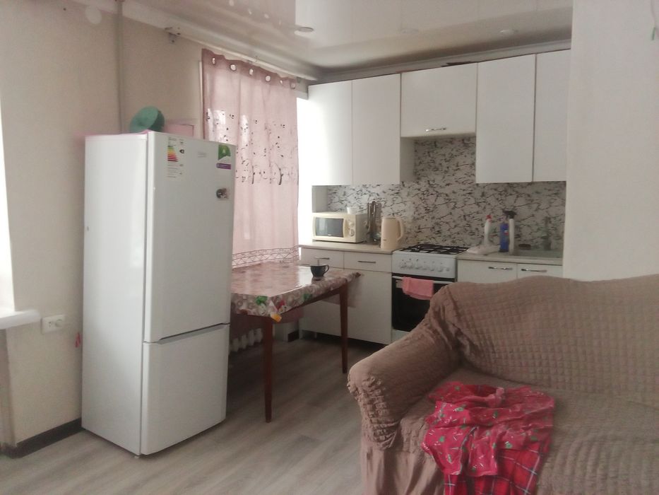 Продам 1,5ку на Глинки