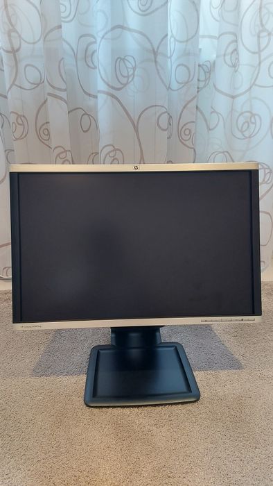 Монитор HP Compaq LA2405wg