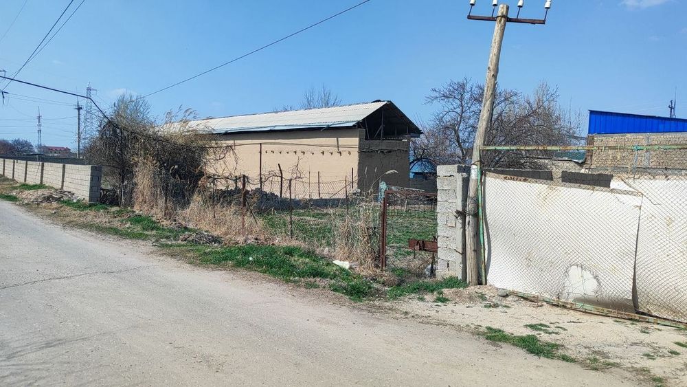 Зудлик Билан Хишравда 4сотуклик ер сотилади