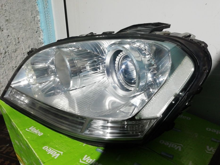 Фар фарове за Mercedes ML W164 / Мерцедес МЛ W164 Bi-Xenon AFS.