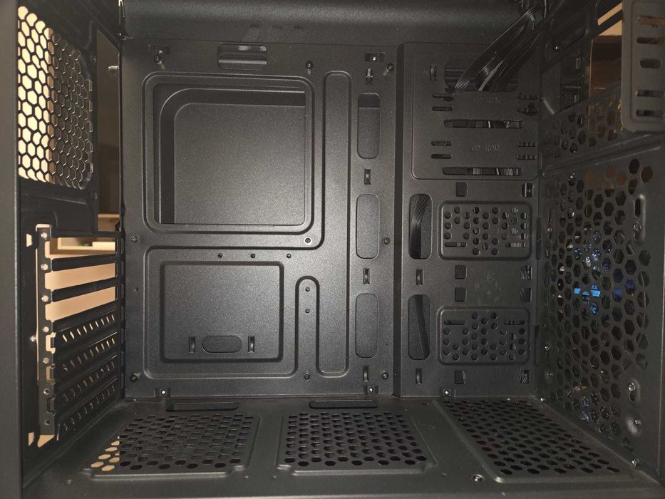 Carcasa PC Gamemax Elysium