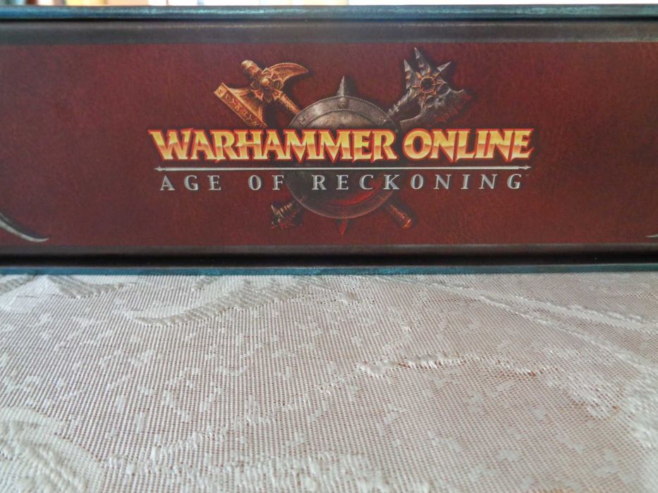 Продавам- Warhammer Online:Prelude to War .The Art of Warhammer Online