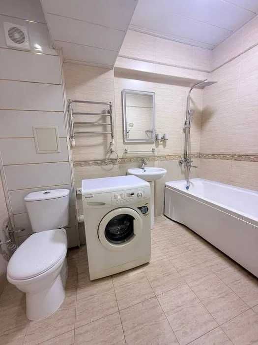 3-комнатная 70 м² студия на Ц-7 возле метро Космонавтов`