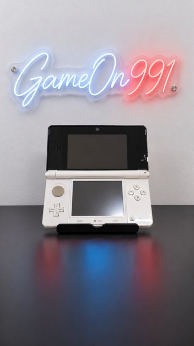 Nintendo 3DS,  Modat, 1500 jocuri, 20-în-1, gata de joacă, 9.5/10