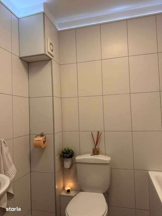 Apartament 3 camere, balcon, gata de utilizare