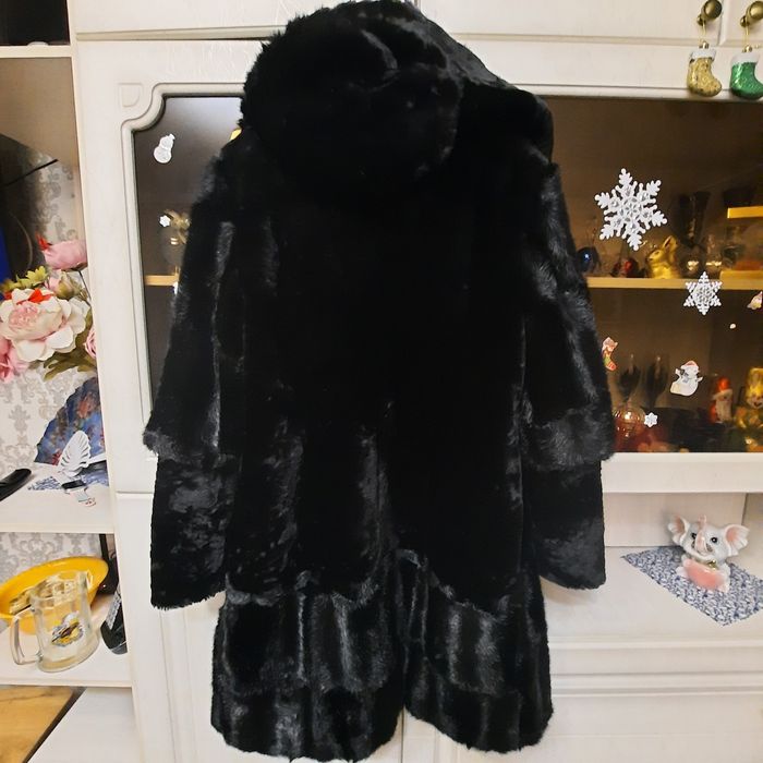 Шуба с капюшоном