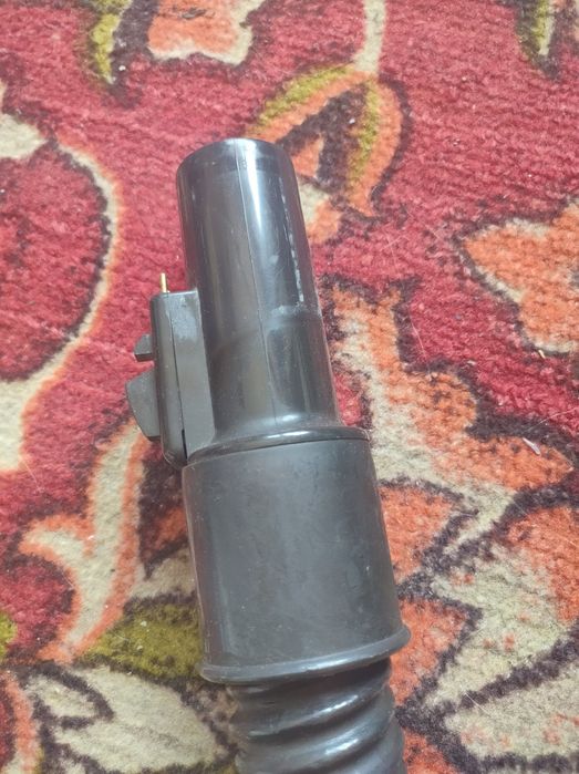 Продам шланг с ручным управлением на пылесос Daewoo