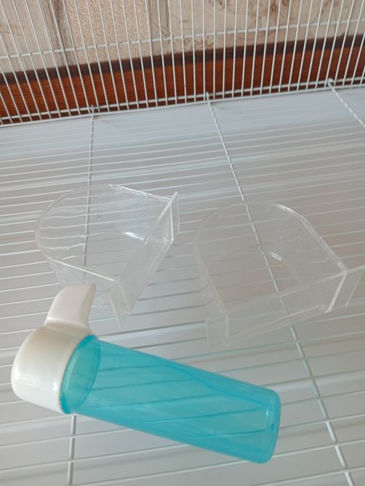 Клетка для птиц.