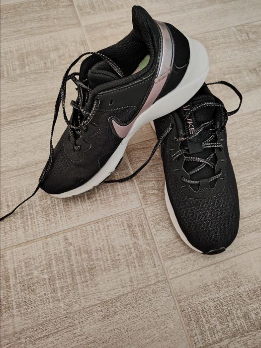 Маратонки Nike в отлично състояние
