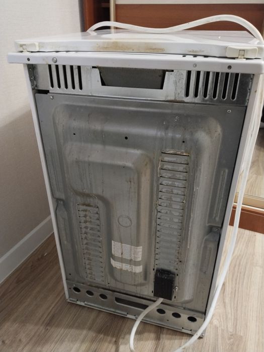 Стиральная машина и электро плита(духовка)