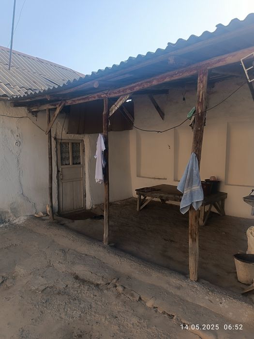 Ховли Уй сотилади. 10 сотих