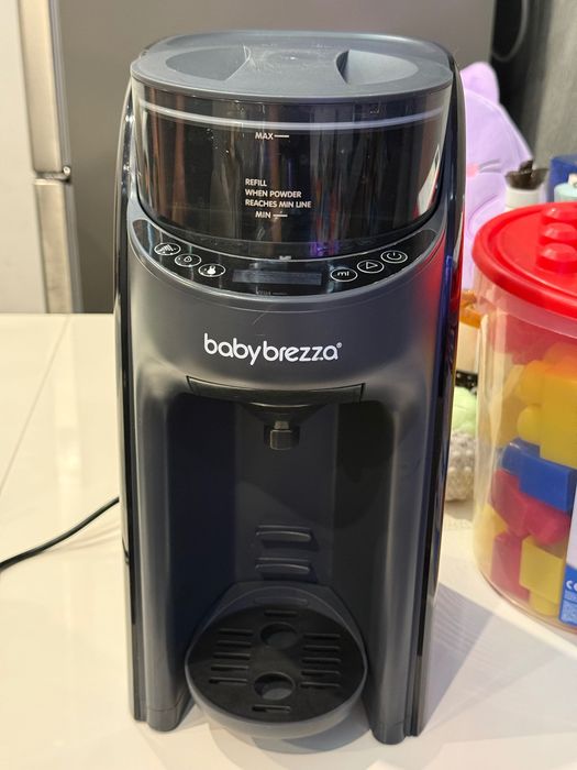 Машина за адаптирано мляко Baby brezza