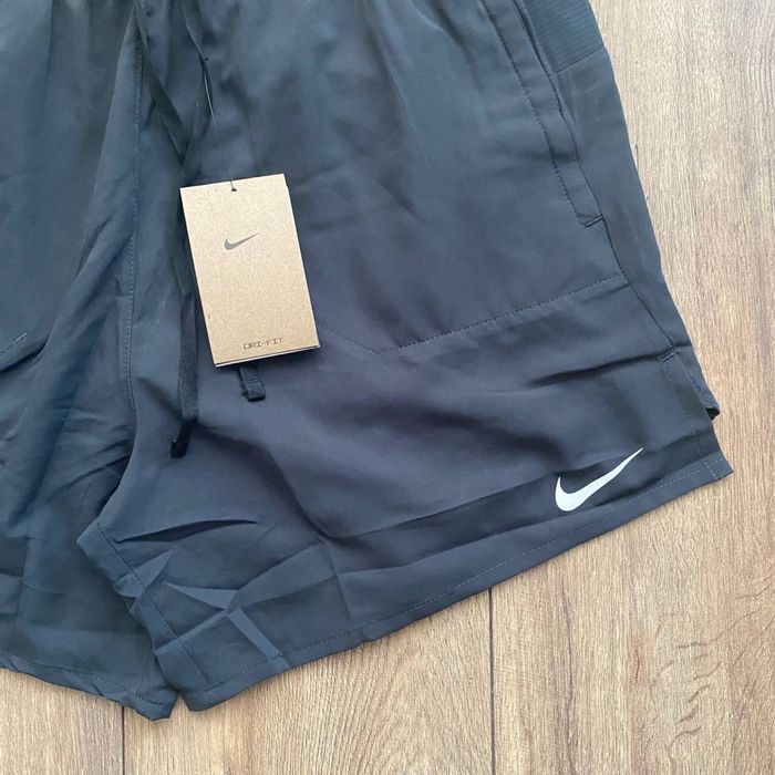 Nike къси панталони за бягане XL нови