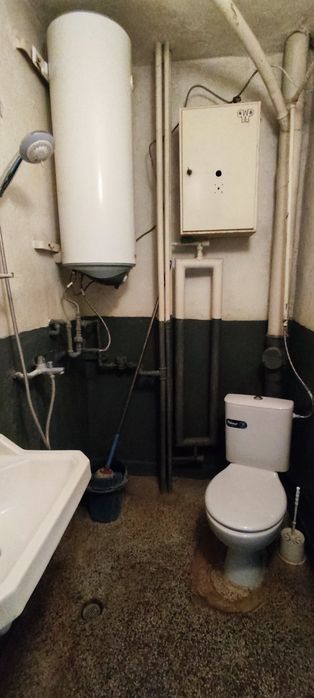 Отдава апартамент под наем в западната част на Казанлък