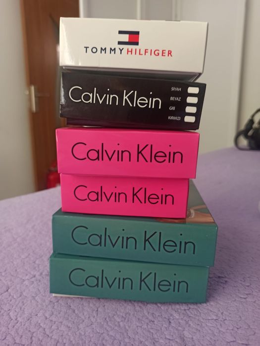 Chiloți pentru femei stringi Calvin Klein