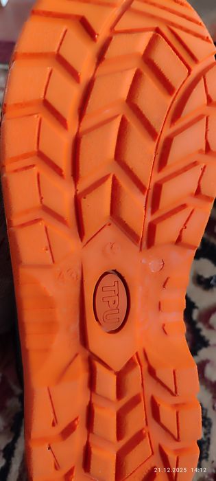 Ботинки рабочие Новые 43р