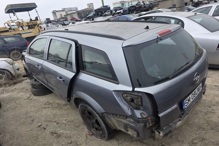 Capota motor Opel Astra 2008 1.7 CDTI MT (110 hp)