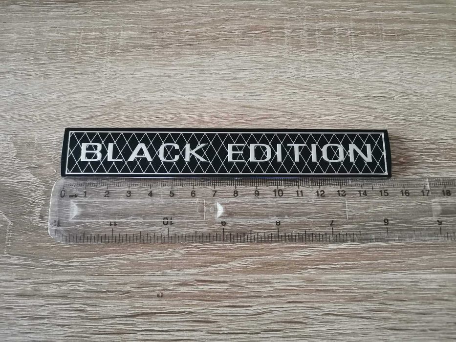 Емблема Toyota Black Edition