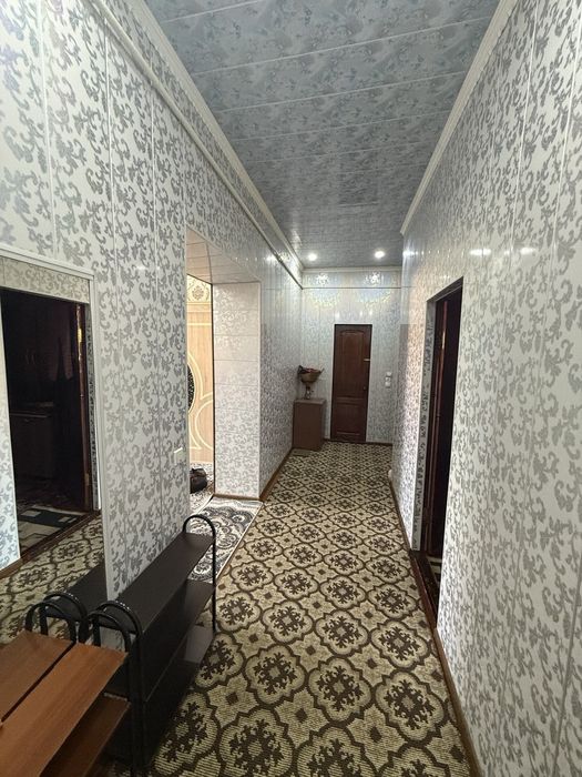 3xonali yangi remontli uy sotiladi