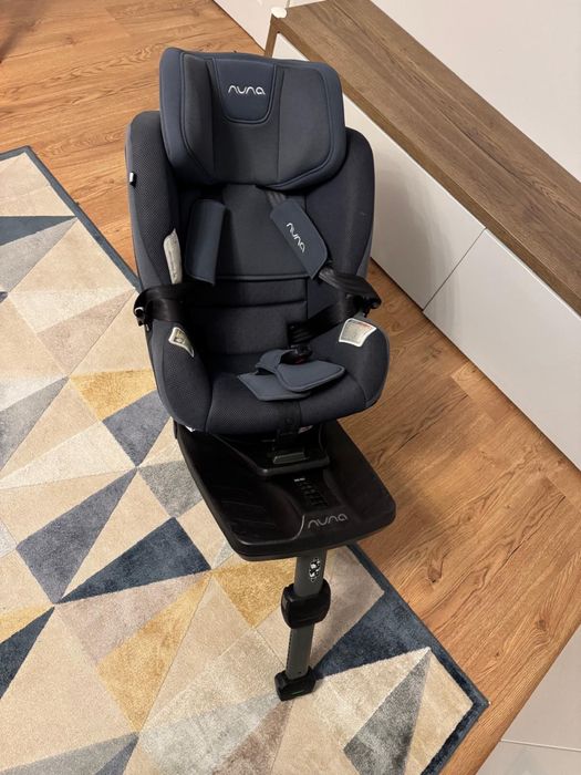 Scaun auto Nuna rotativ 360