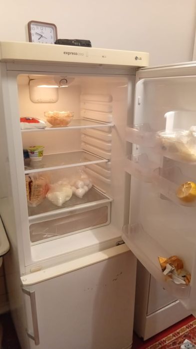 Продам холодильник