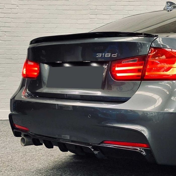 Difuzor Prelungire Bara Spate M Performance BMW F30 F31, Negru Lucios