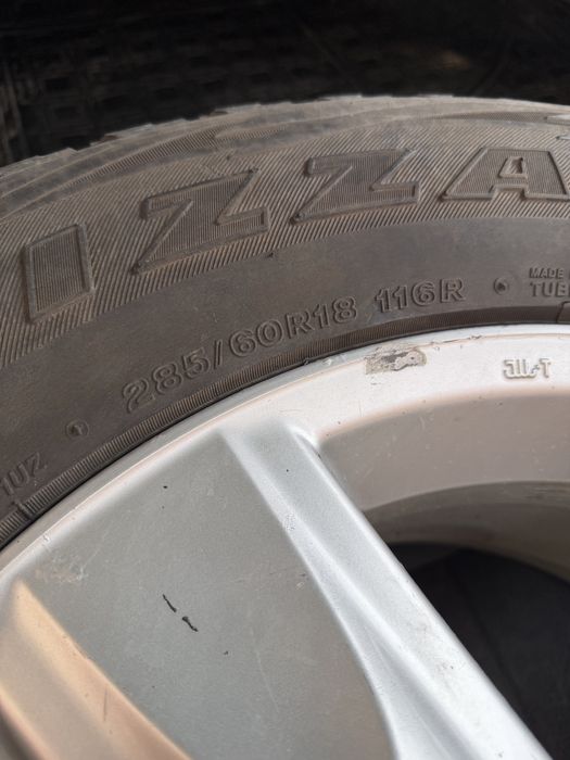 Шина с диском 285/60/R18