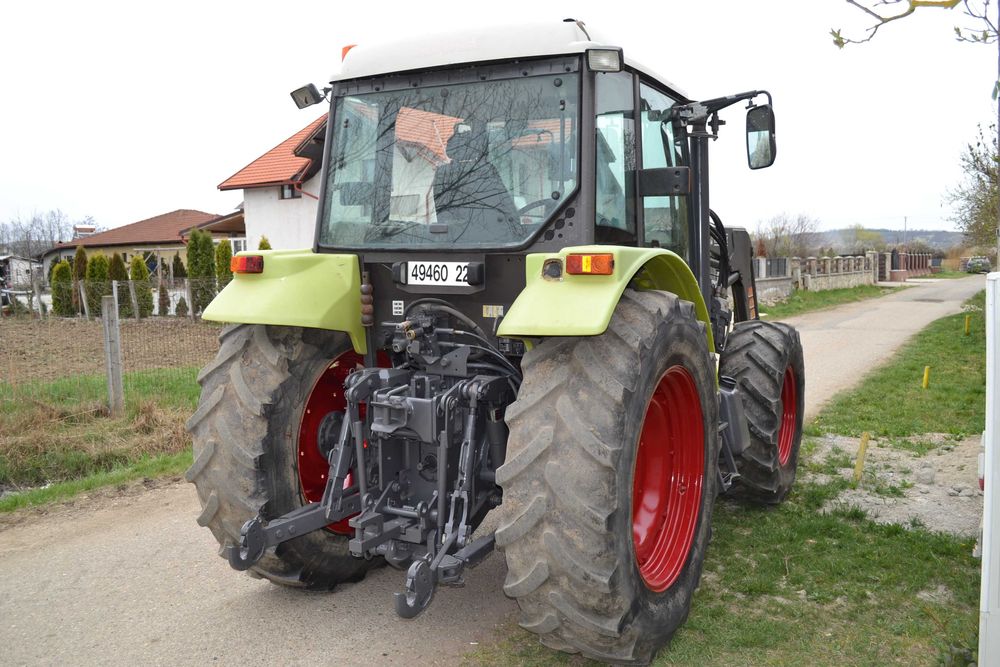 Tractor Class Celtis 446 RX