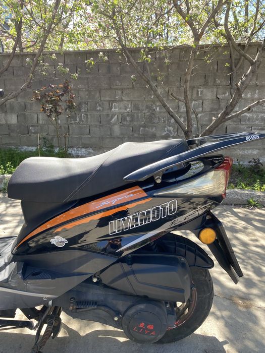 Мопед М8 про супра Лия