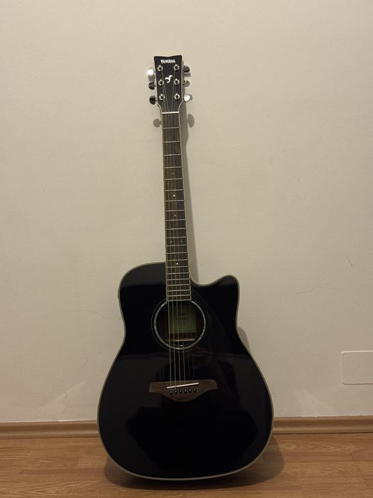 Chitara yamaha FGX830C
