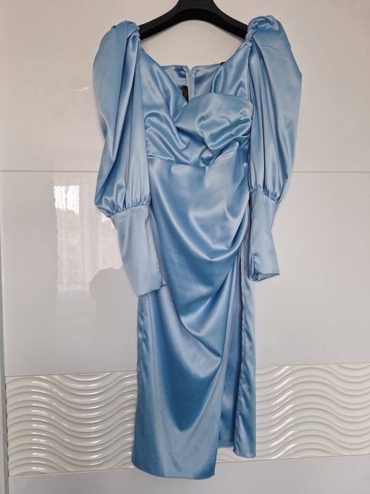 Vand rochie de seara