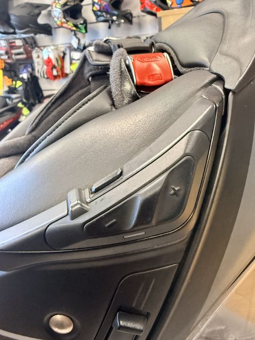 SHOEI NEO TEC 2 + Sena srl2