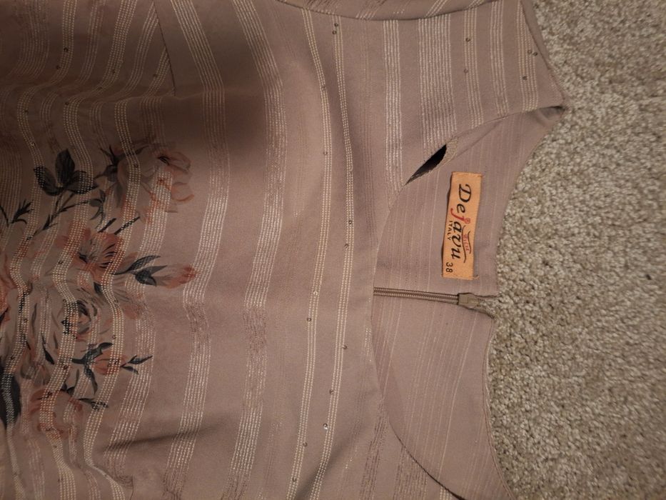 Елегантна, красива рокля