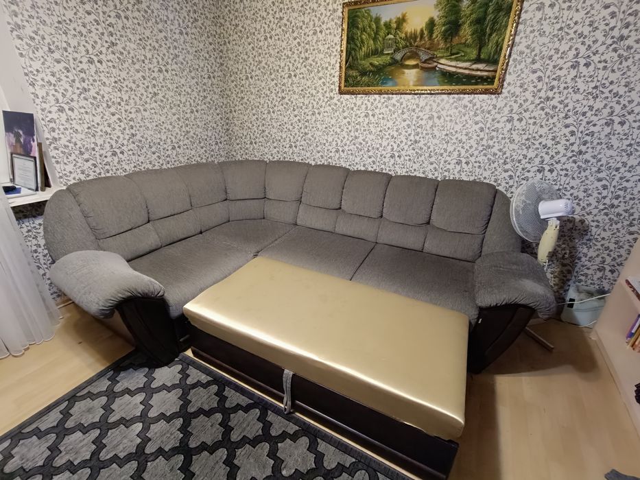 Мягкий угловой диван