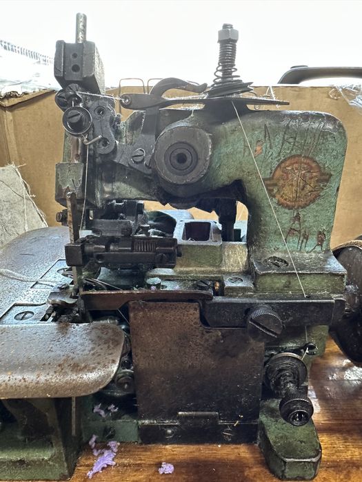 Продается оверлок