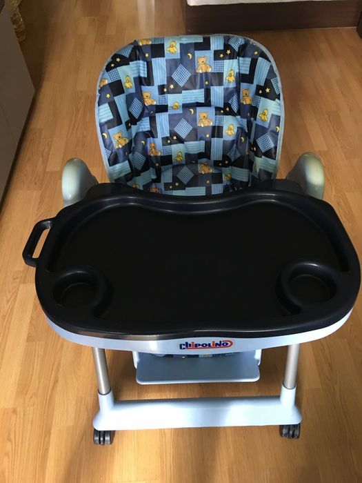 Детско столче с табличка за хранене