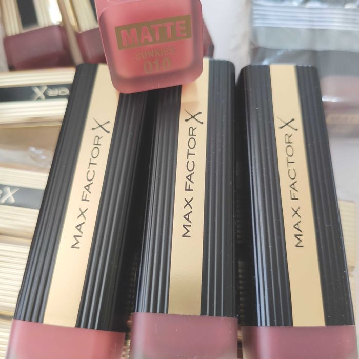 Max Factor Colour Elixir Matte Червило