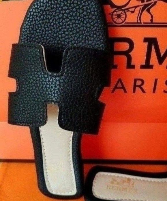 Papuci diverse marimi+geanta/40cm L,etichetă, saculet